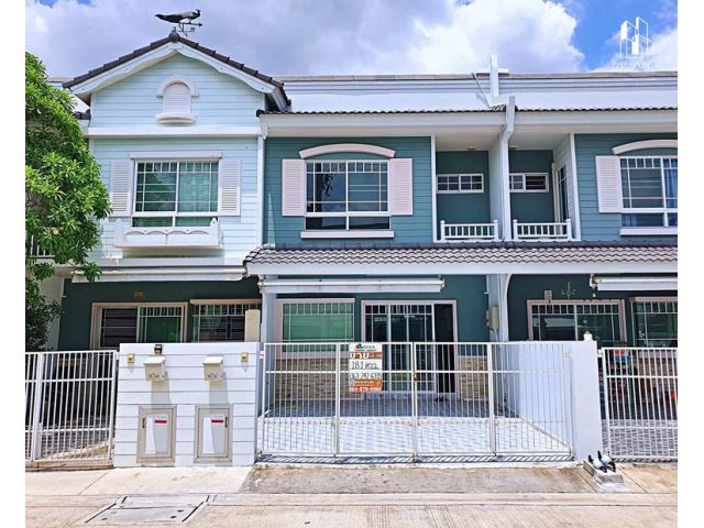 ขายทาวน์โฮมสวย หมู่บ้าน Villaggio รังสิตคลอง 3 สภาพใหม่มาก ติดโซล่าเซลล์ พร้อมอยู่