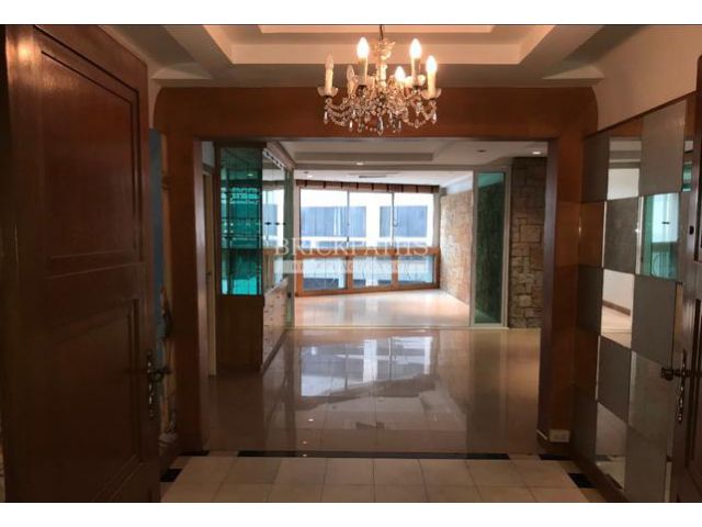 Sale condo President Park sukhumvit 24 3 Bedroom BTS Phrom Phong