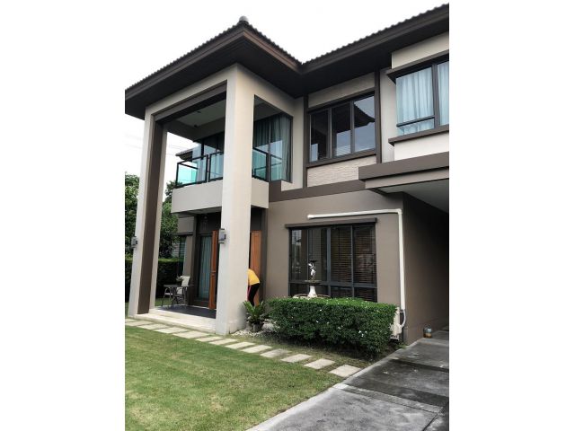 ขายบ้านเดี่ยวหลังใหญ่ ไลฟ์ บางกอก บูเลอวาร์ด ราชพฤกษ์ รัตนาธิเบศร์ นนทบุรี.
