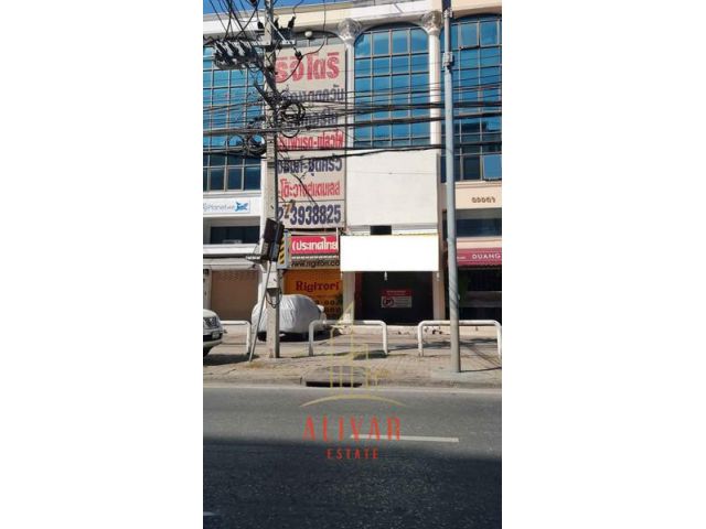 ให้เช่าอาคารพาณิชย์ 4.5 ชั้น ทำเลทอง ติดถนนสุขุมวิท 103 (ซ.อุดมสุ