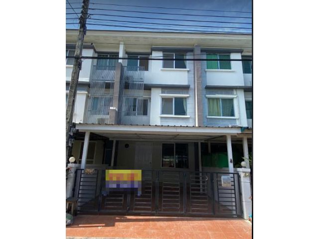 ให้เช่าและขาย ทาวน์โฮม3ชั้น หมู่บ้านทาวน์พลัส ติดถนนเทพารักษ์