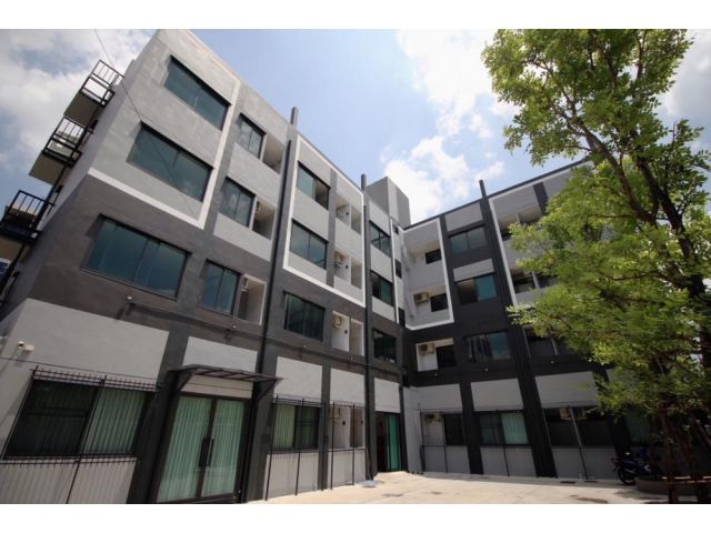 ให้เช่าสร้างใหม่ Apartment สุดหรู 4 ชั้น 50 นอน 52 น้ำ ถนนรามคำเเ