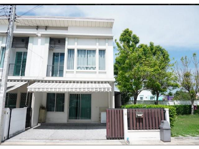ขายทาวน์โฮม ใกล้ทางด่วน Pleno วงแหวน- รามอินทรา
