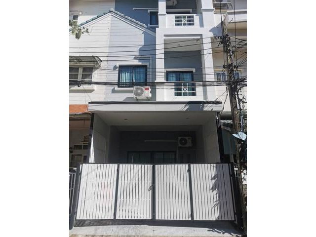 [A568]ทาวน์โฮม 3 ชั้น 20 ตร.วา เกตุนุติเชอมีเน่ ลาดพร้าว87