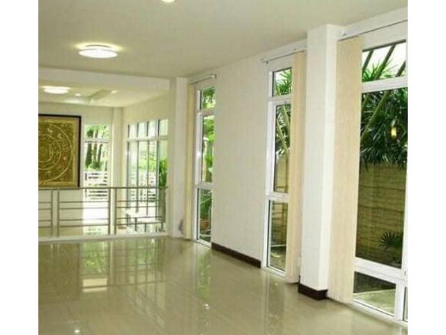 PO1932  ขาย บ้านแฝด 3 ชั้น โครงการ ไอริส เรสซิเดนซ์