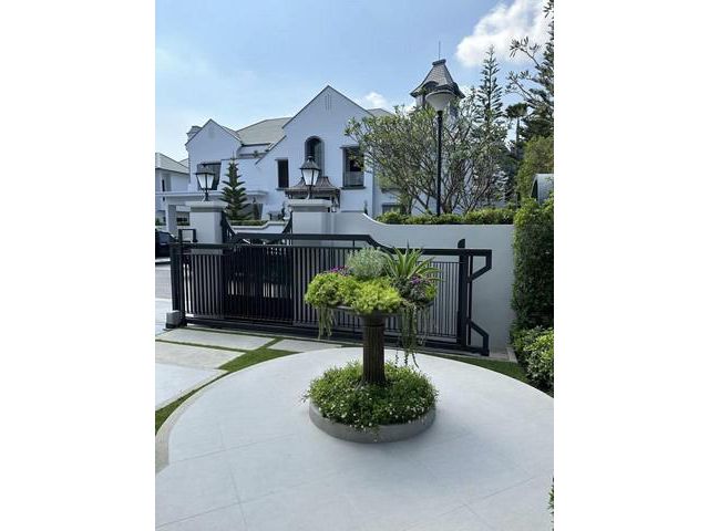 [A573]บ้านเดี่ยวหรู หลังมุม นันทวัน พระราม9 กรุงเทพกรีฑาใหม่ ติดส