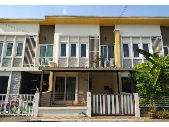 ขายทาวน์เฮ้าส์โกลเด้น อเวนิว แจ้งวัฒนะ-ติวานนท์ 18.7 ตร.ว. 2 ชั้น 4 นอน 2 น้ำ พร้อมอยู่