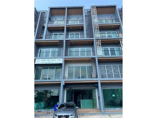 ให้เช่าโฮมออฟฟิศ4.5ชั้นพร้อมลิฟท์ ย่านเสรีไทยเขตบึงกุ่มถนนเสรีไทย