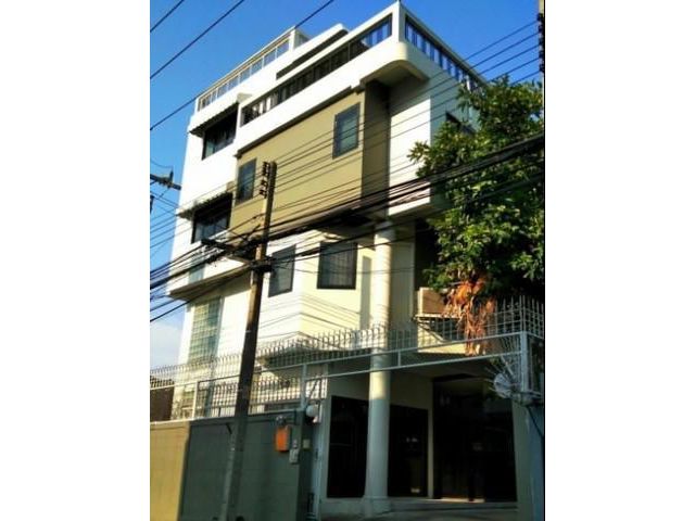 ให้เช่าบ้านเดี่ยว 4 ชั้น ย่านสุขุมวิท 85 ใกล้ BTS อุดมสุข