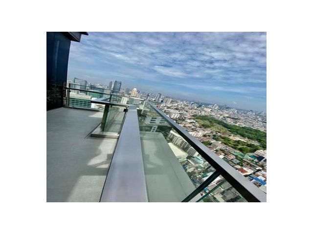 เดอะ บางกอก สาทร 2 ห้องนอน