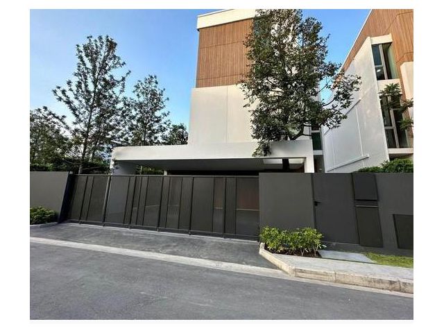 ให้เช่าบ้านเดี่ยว 3 ชั้น  วีเว่ พระราม 9 ตกแต่งเฟอร์ครบพร้อมอยู่