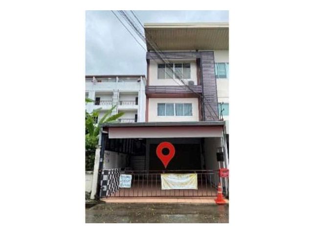 ขายอาคารพาณิชย์เมืองเชียงใหม่ ซอยนิมมาน13  เหมาะกับการลงทุน เนื้อที่ 28 ตร.ว.