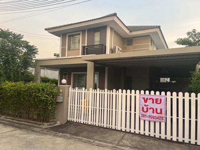 ขายบ้านเดี่ยวโครงการ ไลฟ์ อิน เดอะ การ์เด้น อำเภอศรีราชาจังหวัดชล