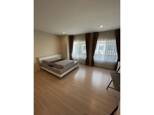 ให้เช่าทาวน์โฮม 3 ชั้น โครงการ บ้านกลางเมือง เกษตร-นวมินทร์