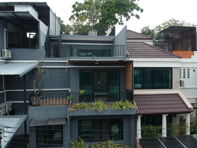 AT058 ขายโฮมออฟฟิศ 3 ชั้้น เนื้อที่ 32.7 ตรว. .พื้นทีใช้สอย 250 ตรม.5 ห้องนอน 5 ห้องน้ำ ซอยลาดพร้าว 41 ขายพร้อมสัญญาเช่า