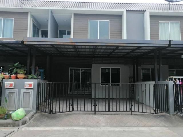 ขายทาวน์โฮมเดอะคัลเลอร์ พรีเมี่ยม รังสิต-คลอง 4 ลำลูกกา ปทุมธานี