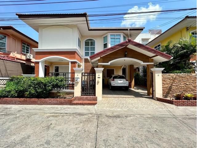 ขายบ้าน 50 ตรว. หมู่บ้าน อิมพิเรียล พาร์ค ซอยวชิรธรรมสาธิต 55