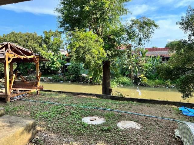 ขายที่ดินแปลงสวย พร้อมบ้าน เเถมไม้สัก