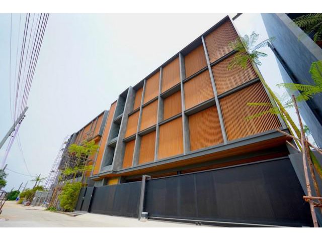 ขายบ้านเดี่ยว 4 ชั้น The Elements Sky บางนา กม.7