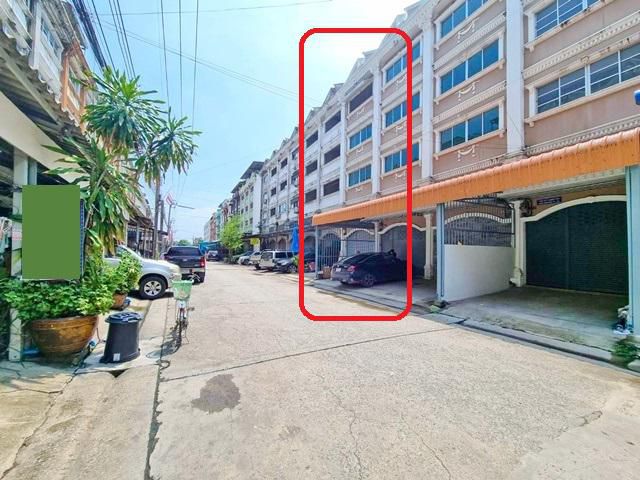 สี่แยกลำผ รีโนเวทใหม่ ให้เช่า อาคารพาณิชย์ 4 ชั้น 19ตรว. 1-2 คูห