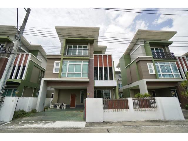 ขายบ้านสามชั้น บ้านอัครา รามคำแหง