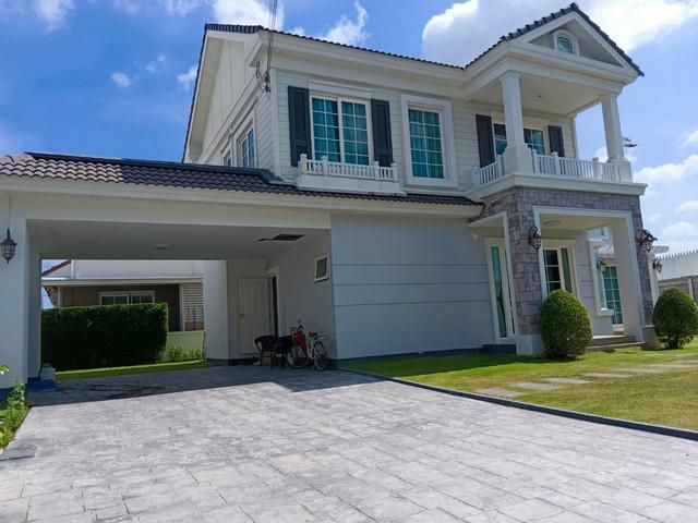 ให้เช่าบ้านเดี่ยว 2 ชั้นโกลเด้น เพรสทีจ เอกชัย-วงแหวน