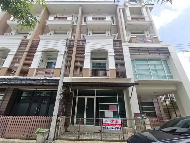 โฮมออฟฟิศ 4 ชั้น ม.พรีเมียม เพลส นวมินทร์-ลาดพร้าว 101 : 21.2 ตร.