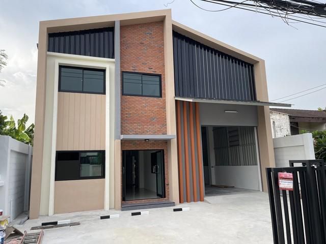 ให้เช่าโกดังพร้อมออฟฟิศ 2 ชั้น 80 ตรว. พื้นที่370 ตรม.ลาดพร้าว 41