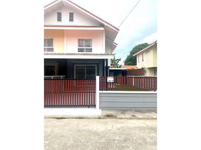 ขายบ้านแฝด2ชั้น ใกล้ทางรถไฟพัทยา