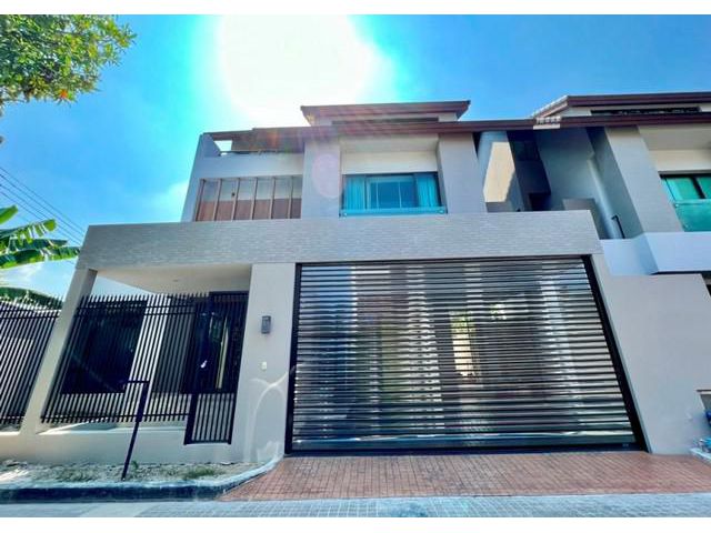 ไพรเวท เนอวานา เรสซิเดนซ์ (Private Nirvana Residence)