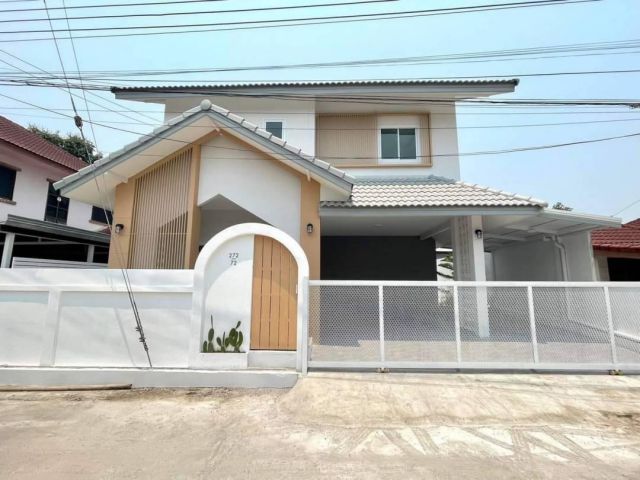 ขายบ้านสันทราย โซนหลังโลตัสรวมโชค เนื้อที่ 59 ตรว. ราคา 3.39 ล้านบาท