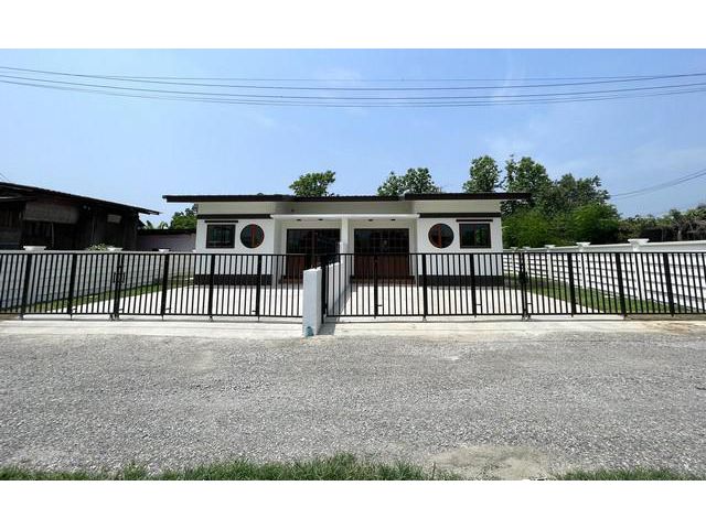 บ้านแฝด หลังสุดท้าย 52 ตรว. ต.ท่าวังตาล อ.สารภี จ.เชียงใหม่