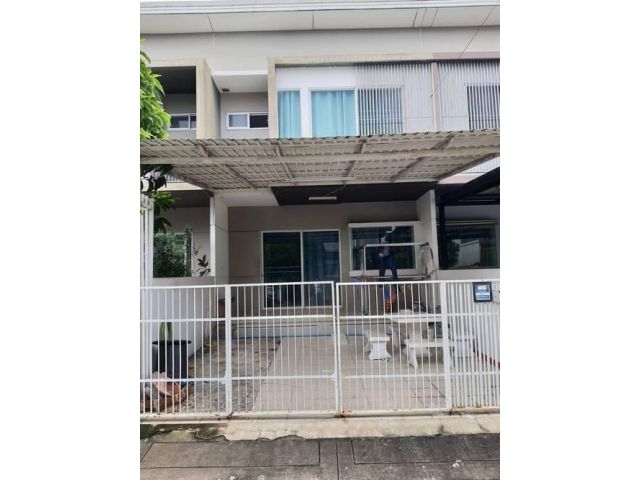 เจ้าของขายเอง บ้านพร้อมผู้เช่าทาวน์โฮม 2 ชั้น 18.1 ตรว.หมู่บ้านอิ