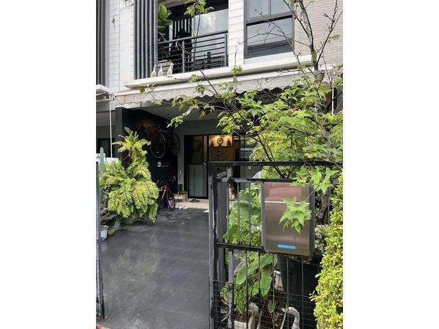 ขายทาวน์โฮม 3 ชั้น บ้านกลางเมือง รามคำแหง 39 ใกล้ทาวน์อินทาวน์
