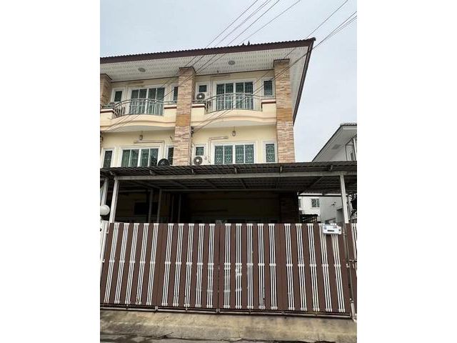 ให้เช่าทาวน์โฮม 3 ชั้น ซอยลาดพร้าว101 หมู่บ้าน แสงวิภาโฮม