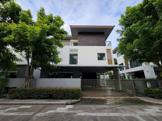 ขายบ้านเดี่ยว 3 ชั้น บ้านลุมพินี สวนหลวงร.9