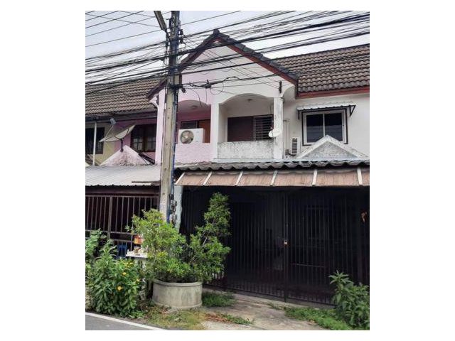R7 ทาวน์โฮมทำเลดี ค้าขายได้ หมู่บ้านกุลพันธ์วิลล์ 2 ติดถนนหลัก