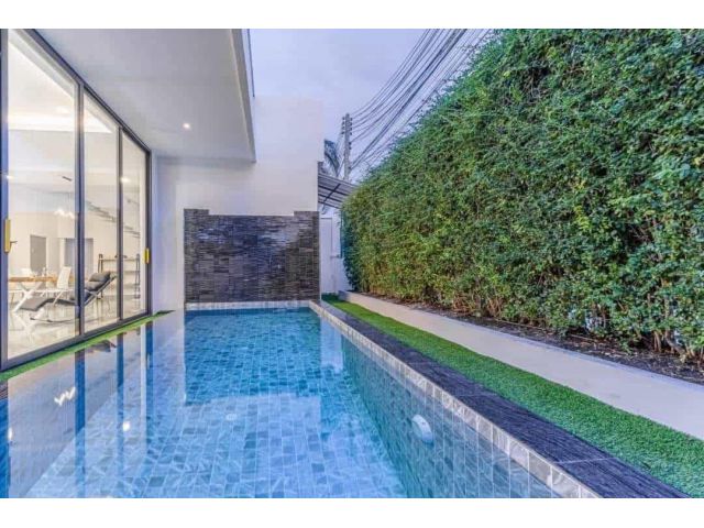 H13 ขาย Modern พูลวิลล่า 4 ห้องนอน พัทยา /New Modern 4 BR Pool Villa in Pattaya (Thepprasit)