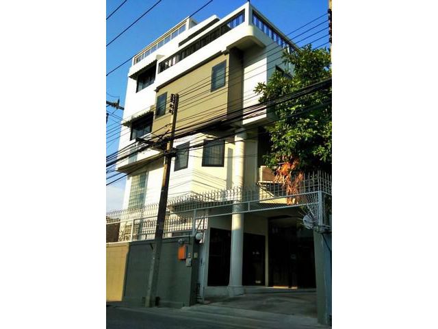 ให้เช่าบ้านสร้างเอง ตึก 4 ชั้น ทำเลรถไฟฟ้า BTS บางจาก