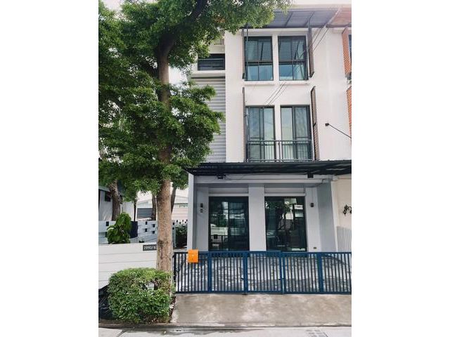 EPL-HR2275 ให้เช่าทาวน์โฮม 3 ชั้น หมู่บ้าน อารียาแมนดารีน่า สุขุม