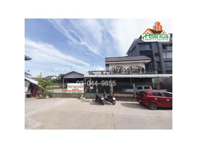 ที่ดินพร้อมบ้านเดี่ยว 2 หลัง ซอยชัยพฤกษ์18 ถนนชัยพฤกษ์ (ใกล้เซ็นทรัลปิ่นเกล้า) ทำเลดี น่าลงทุน เนื้อที่ 823 ตารางวา