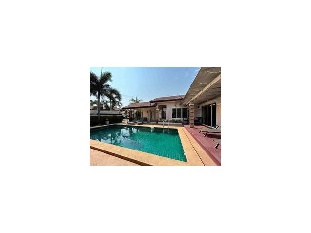 H22 ให้เช่าบ้านพักพูลวิลล่า 3 ห้องนอน ห้วยใหญ่/Fully Furnished Pool Villa 3 BR Pattaya for rent