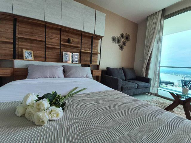 C16 ขาย/ให้เช่า 1 ห้องนอน คอนโดสุดหรู 5 ดาว The Riviera Wongamat Beach Pattaya