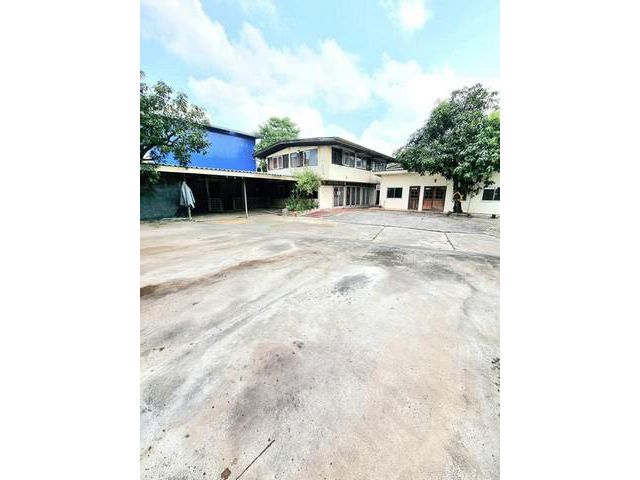 260 ตร.ว มีอาคาร Office พร้อมห้องน้ำในตัว 1หลัง  สาธุประดิษฐ์ 48