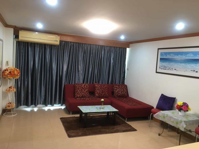 C18 ให้เช่าคอนโด 2 ห้องนอน ใกล้หาดจอมเทียน/For Rent 2 beds Pattaya Height Condo