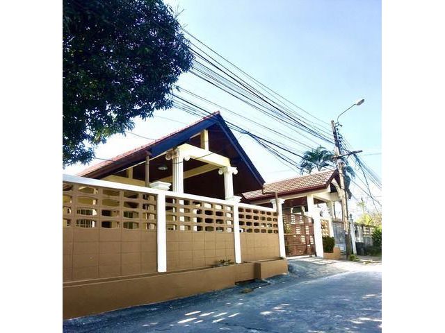 ให้เช่าบ้านเดี่ยว2ชั้นรีโนเวทใหม่ ย่านนวมินทร์ ลาดพร้าว101 โพธิ์แก้ว บางกะปิ เหมาะอยู่อาศัย ทำออฟฟิศได้ ใกล้ CDC