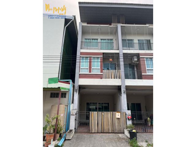 ทาวน์โฮม 3 สไตล์โมเดิร์น