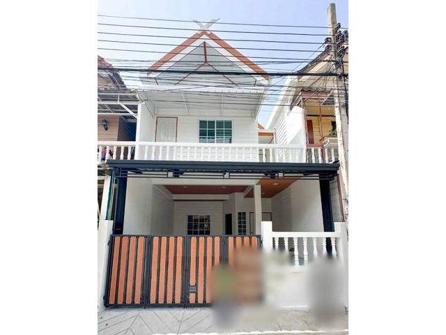ขายทาวน์เฮ้าส์  :  หมู่บ้านแดนทอง วิลเลจ  กรุงเทพมหานคร