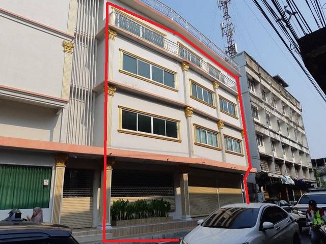 ให้เช่าอาคารพาณิชย์ 3 คูหา 4 ชั้น ย่านลาดพร้าว ถนนในซอย ลาดพร้าว