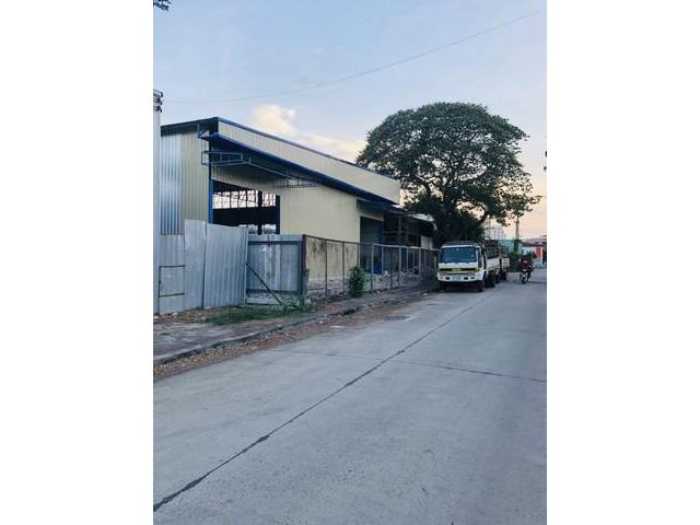 ให้เช่าโกดัง 300 ตรม. ซอยลาดพร้าว91 ย่านลาดพร้าว ใกล้เลียบด่วน